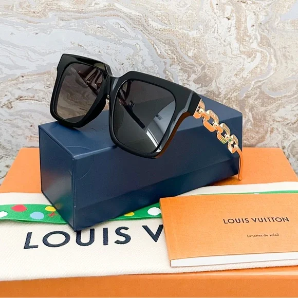 Louis Vuitton | Accessories | Louis Vuitton Lv Edge Cat Eye  display picture 1